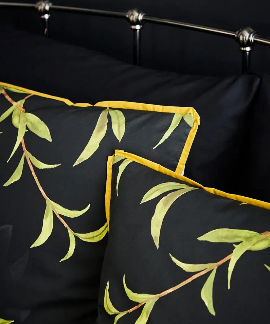 Candescent Cranes Reversible Bed Set