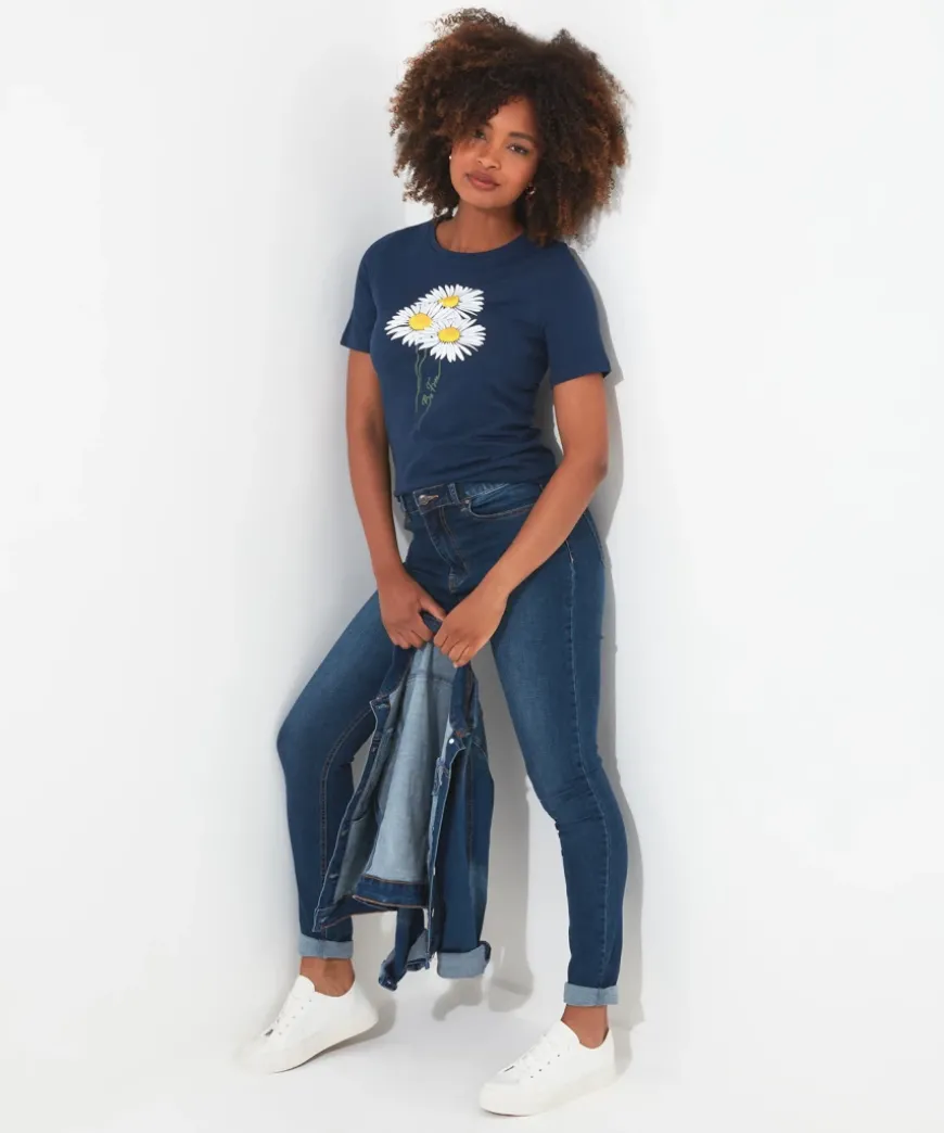Daisy Daisy Tee
