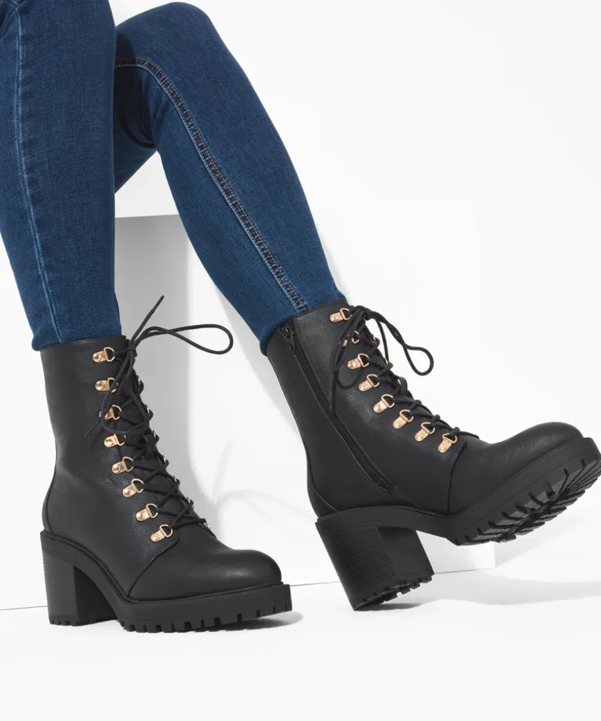 Damsel Chunky Boots