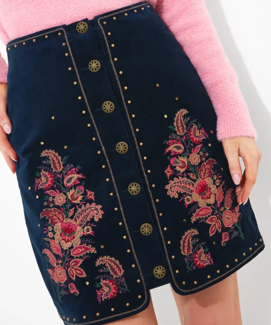 Extraordinary Embroidered Skirt