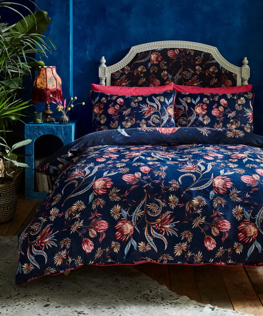 Flamboyant Florals Reversible Bed Set