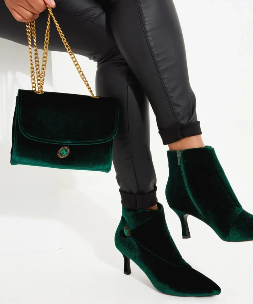 Glamorous Jewel Bag