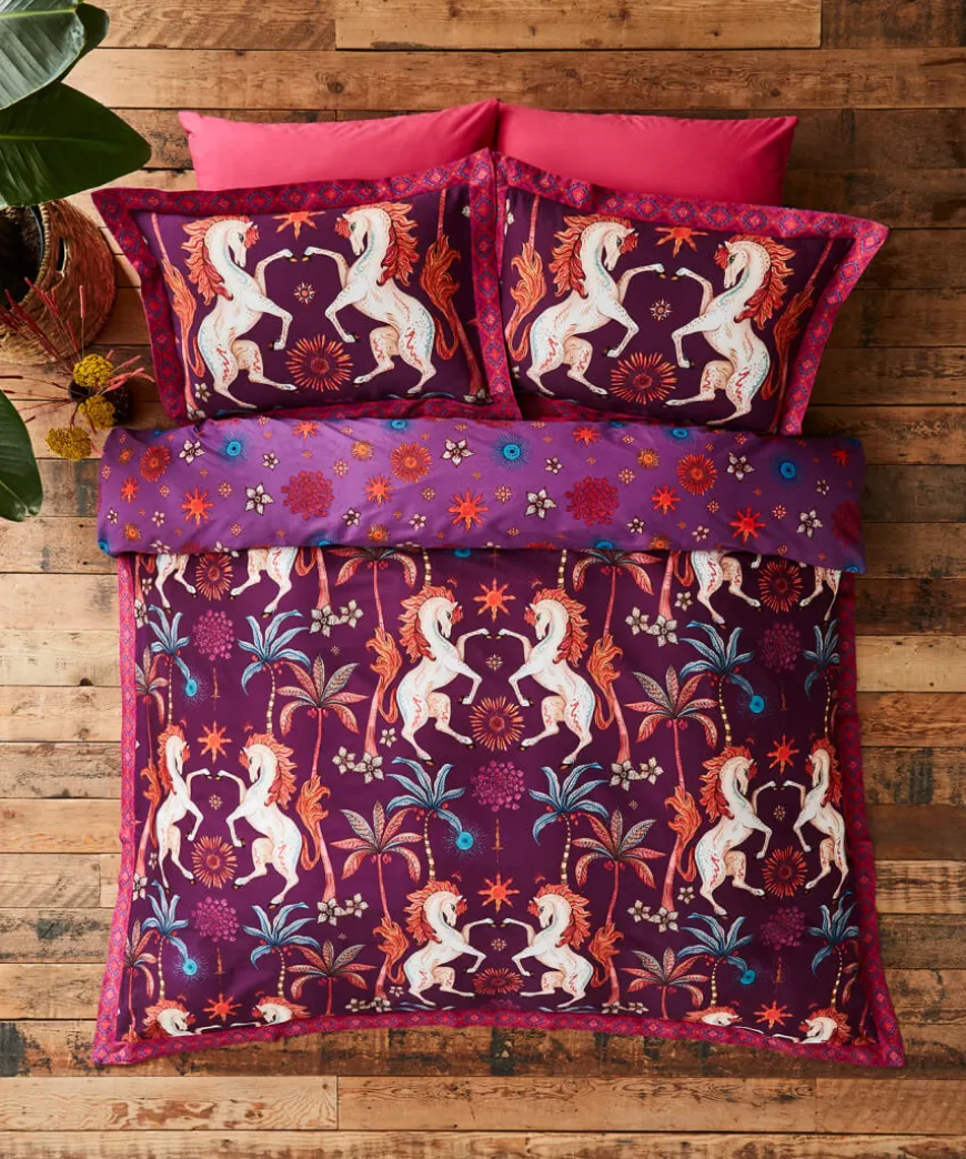 Hypnotic Horses Reversible Bed Set