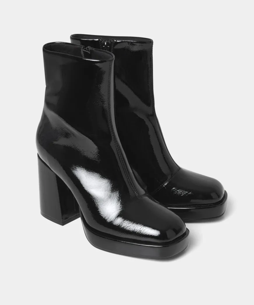 Modern Muse Platform Boots