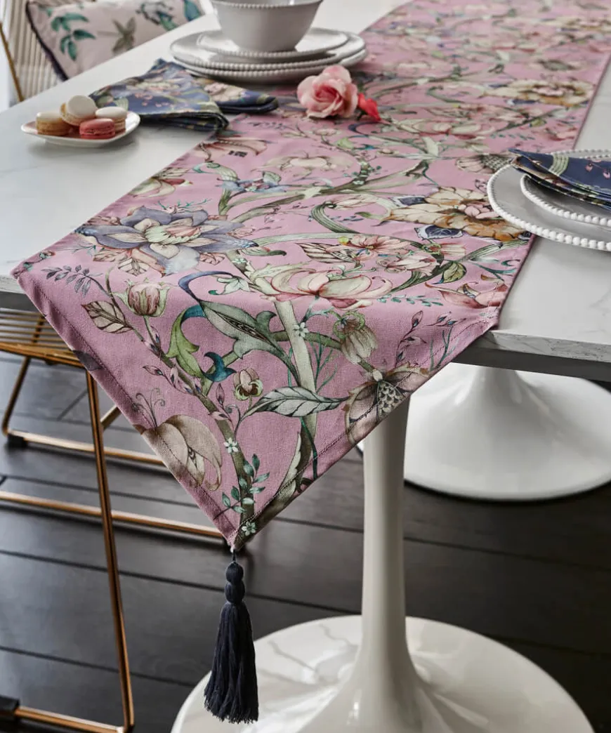 Nostalgic Nouveau Table Runner