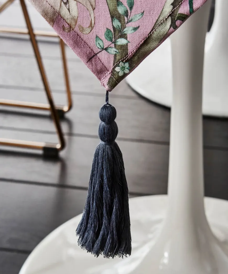 Nostalgic Nouveau Table Runner