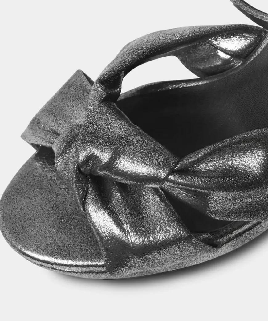 Paparazzi Metallic Shoes