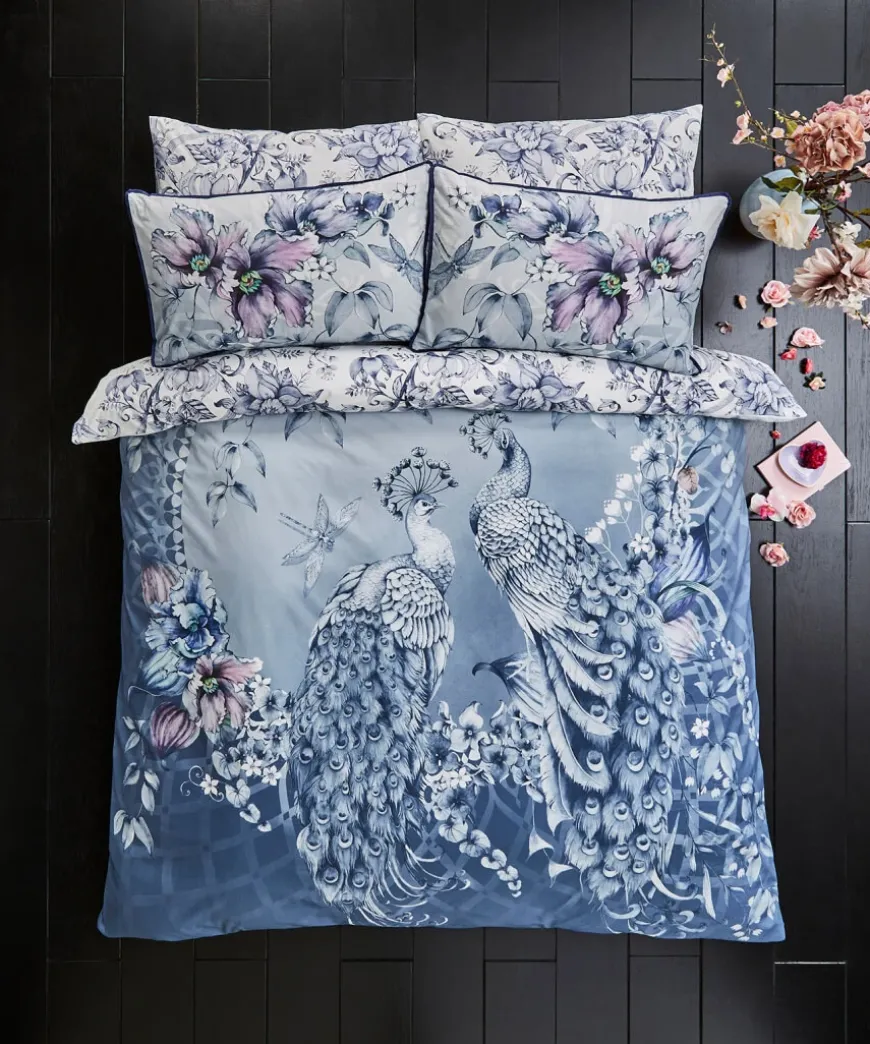Poised Peacocks Reversible Bed Set