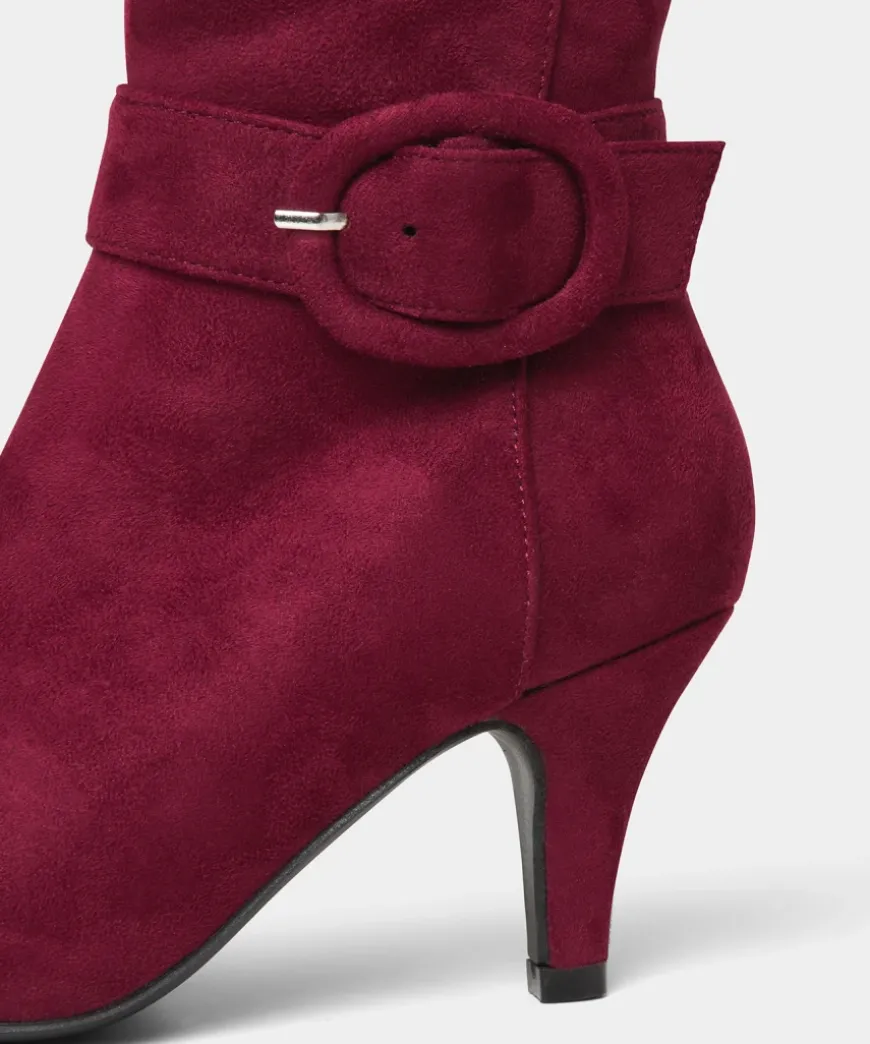 The Way She Moves Boots